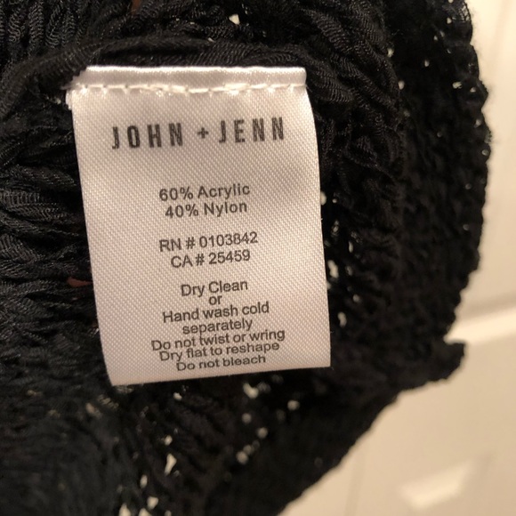 John + Jenn Fringed Open Stitch Tank XS NWOT - Picture 5 of 7